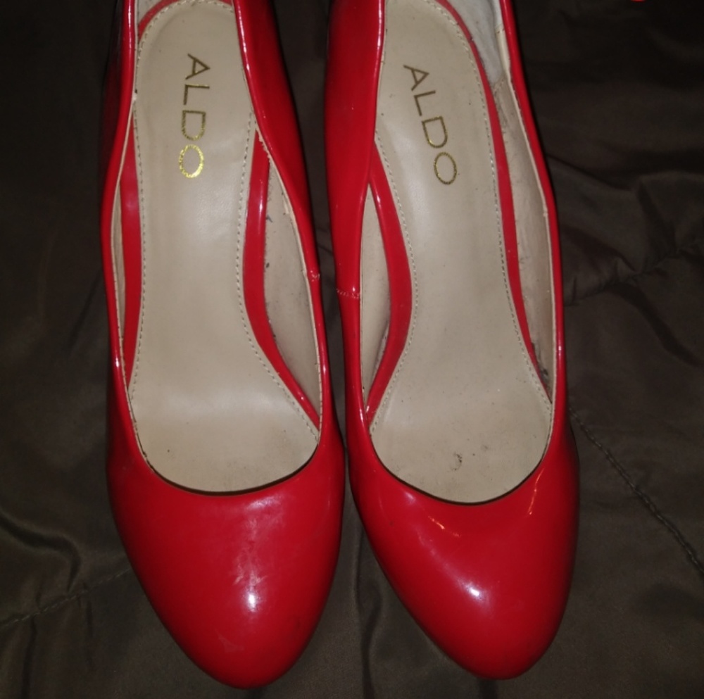 High Heels - Picture 2 of 8